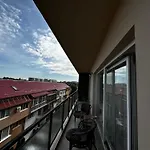 Cozy North View By Chr Luxury Propery